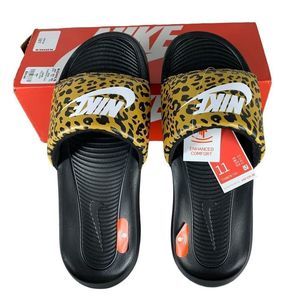 Nike Victori One Slide Leopard Women 11  NWT